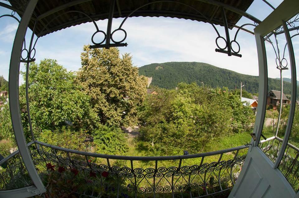 Ferienwohnung Zabava Jaremtsche Exterior foto